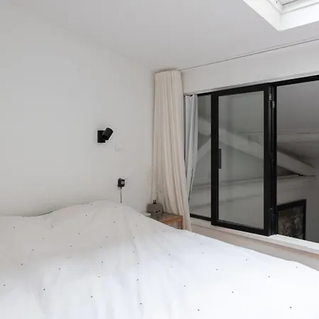 Atypical Duplex Near Pere Lachaise Appartamento *