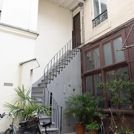 Appartamento Atypical Duplex Near Pere Lachaise *